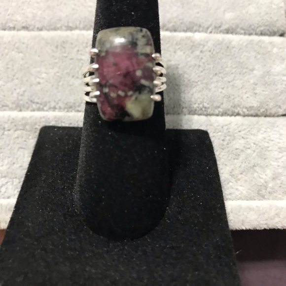 New Sterling Silver Square Russian Eudialyte Ring Size 8 Crystal Gem Reds Green - Picture 10 of 12